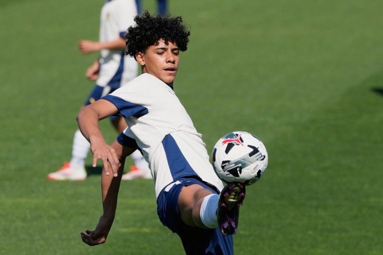 library_upload_21_2025_05_996x664_cristiano-ronaldo-jr_f67c122