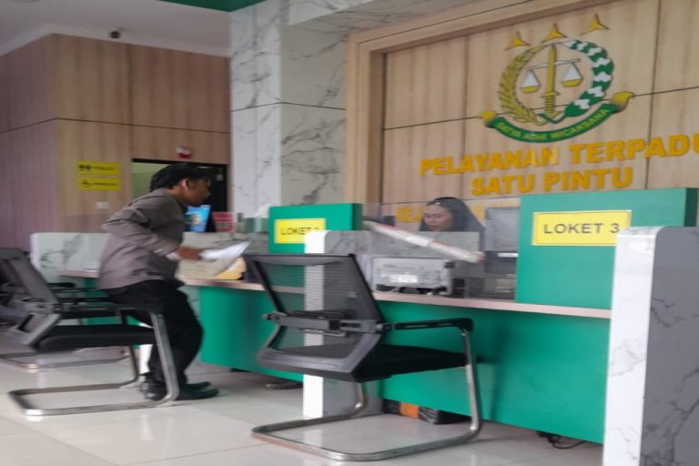Sekjen BAPDI, Darwin Natalis Sinaga, Saat menyampaikan Permohonan Pidus-2 ke Kejaksaan Negeri Jakarta Utara