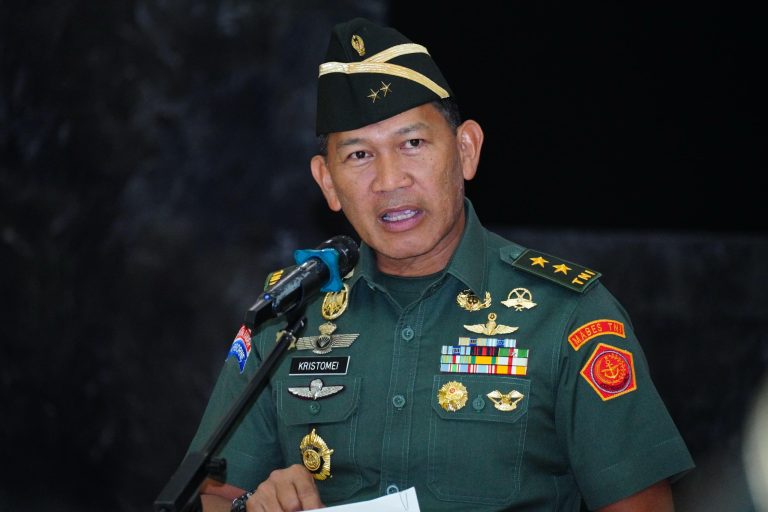 kapuspen-mabes-tni-mayjen-kristomei-sianturi-11052025-172524