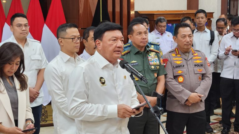 menteri-koordinator-bidang-politik-dan-keamanan-menko-polkam-budi-gunawan-07052025-080941