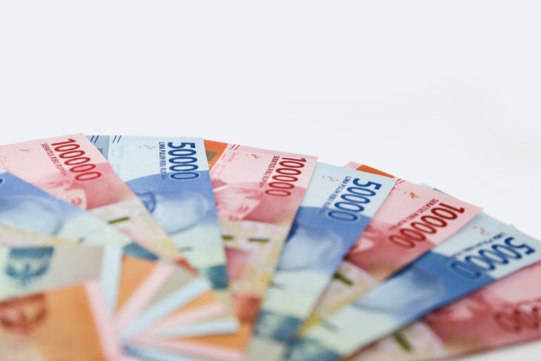 different kind of Indonesian rupiah money