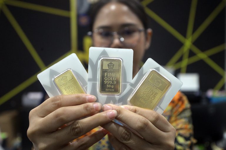 tepuk-dahi-harga-emas-antam-terus-naik-16062025-094041