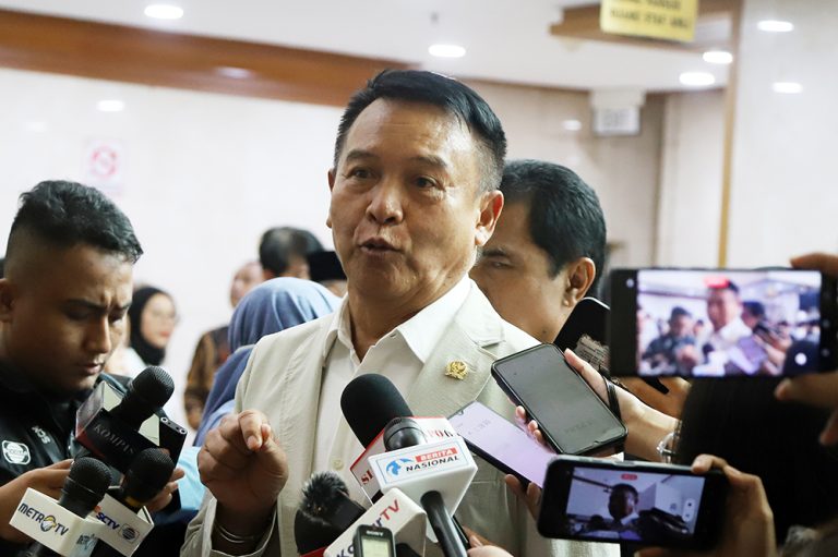 anggota-komisi-i-dpr-ri-tb-hasanuddin-12052025-143444