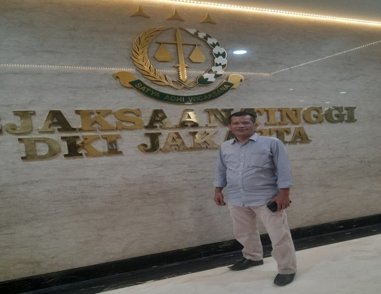 Luhut Sinaga
