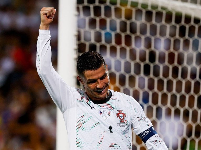 pemain-timnas-portugal-cristiano-ronaldo-1-07092025-222746