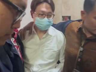 Usai Ditetapkan Tersangka, Dokter Richard Lee Digiring ke Rutan Polda Metro Jaya