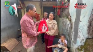 Wujud Kepedulian, Lurah Cikiwul Dan LPM Sambangi Warga Sakit dan Terdampak Puting Beliung